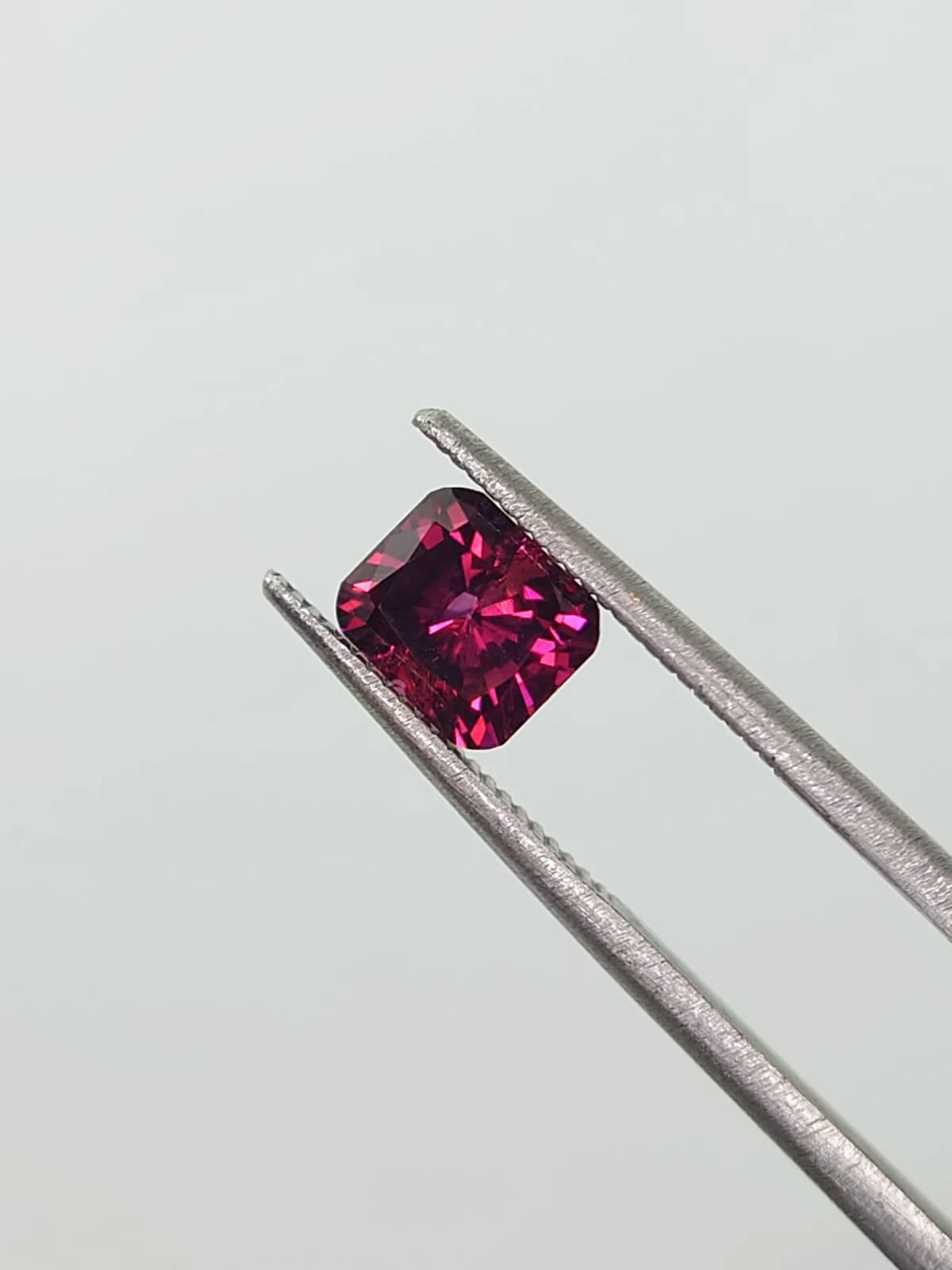 1.26ct Natural Rhodolite Garnet From Tanzania — view 5